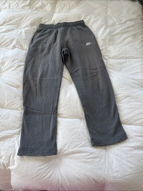 Nike mens Fleece Sweatpants - Comfortable Everyday Bottoms